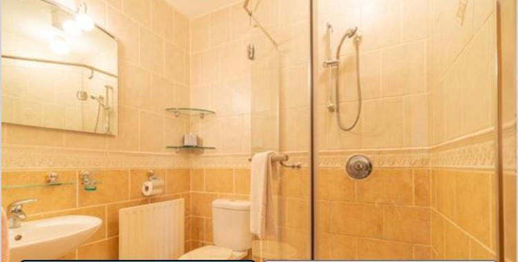 Corthna Lodge Schull Bagian luar foto