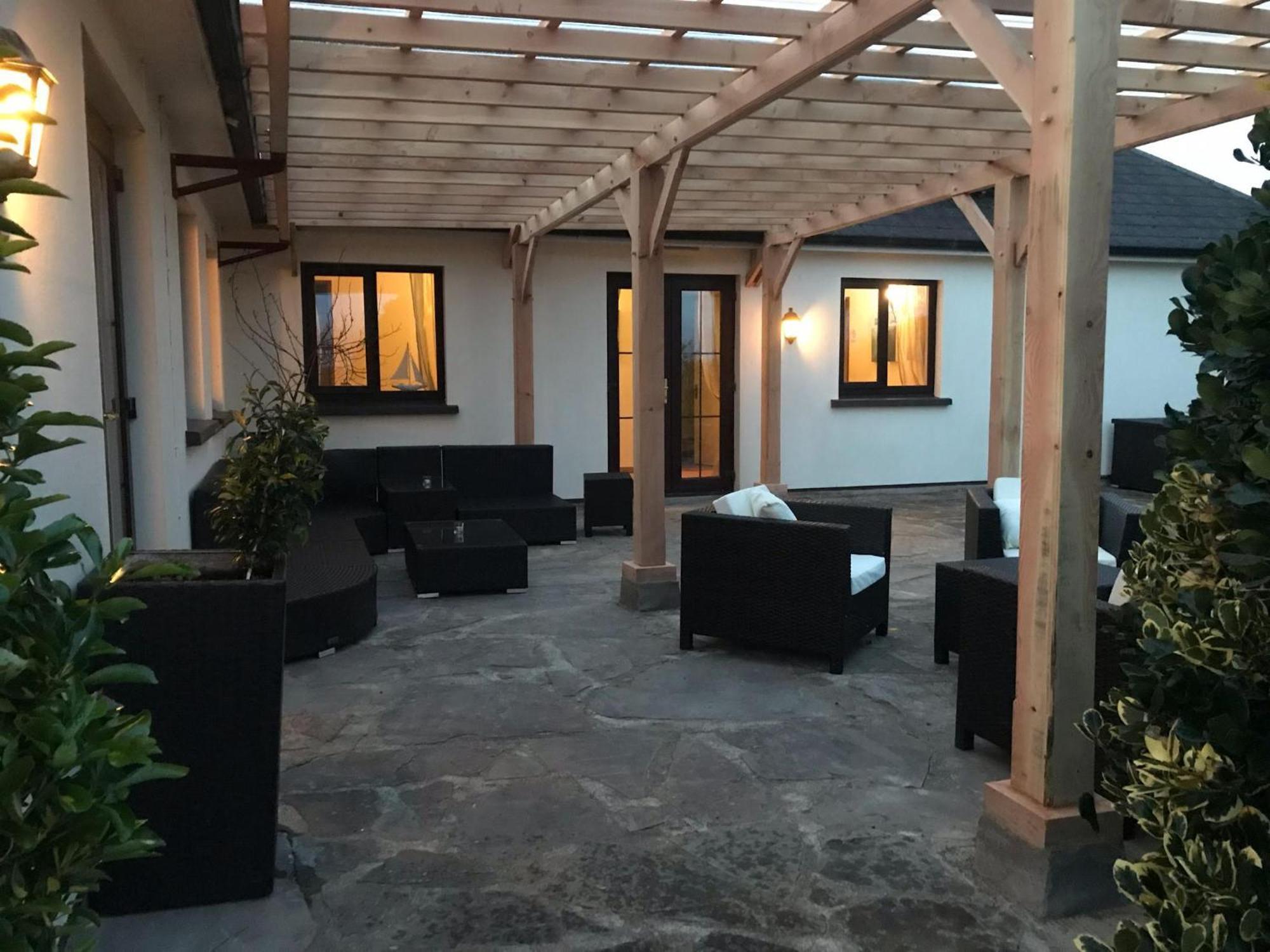 Corthna Lodge Schull Bagian luar foto
