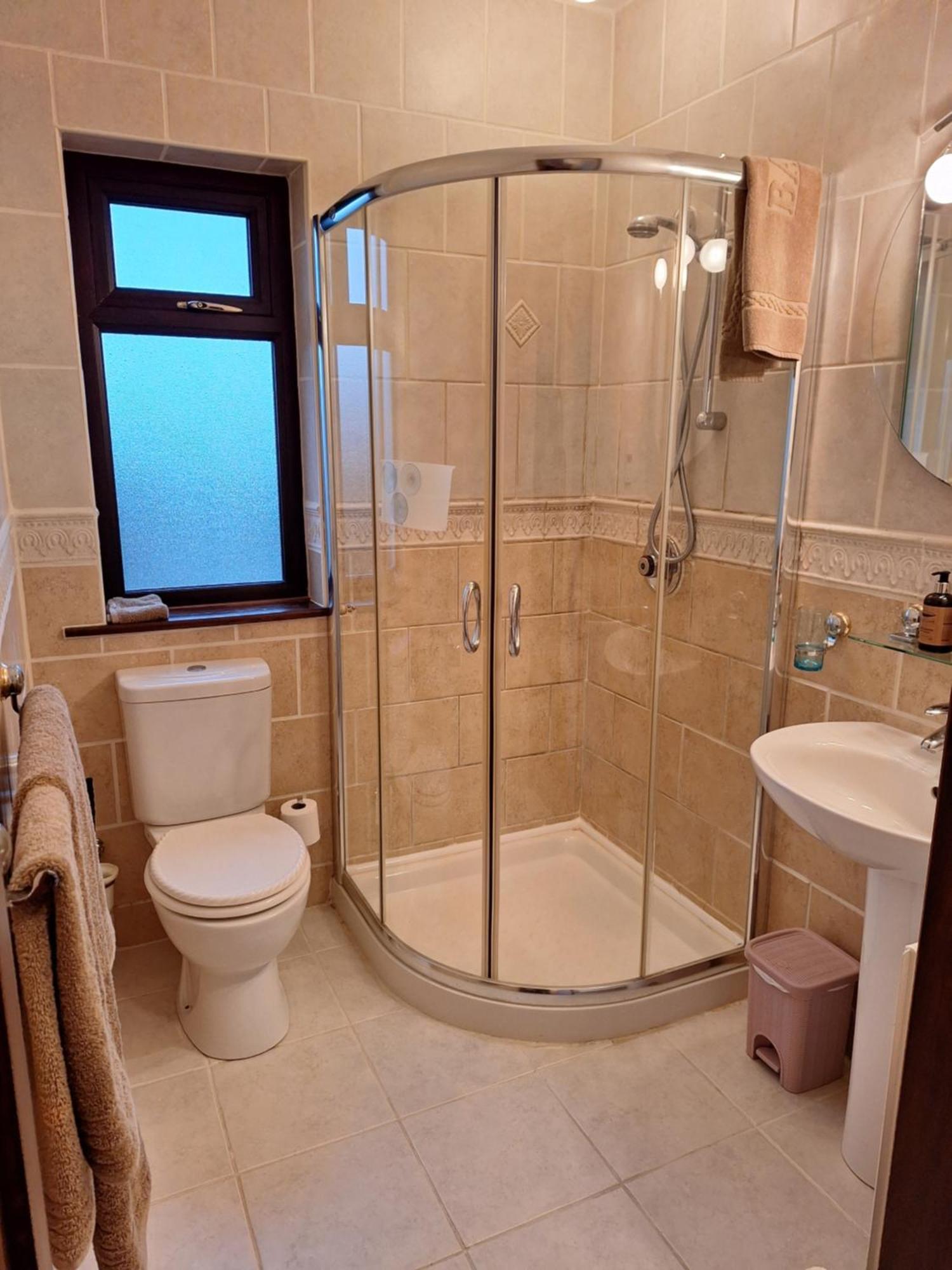 Corthna Lodge Schull Bagian luar foto